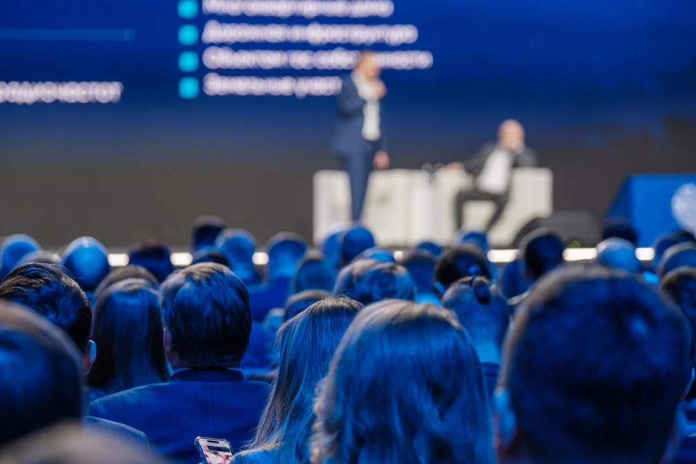 Hipnoz Eğitimi ile Etkili Sunum ve Konuşma Becerileri Geliştirin